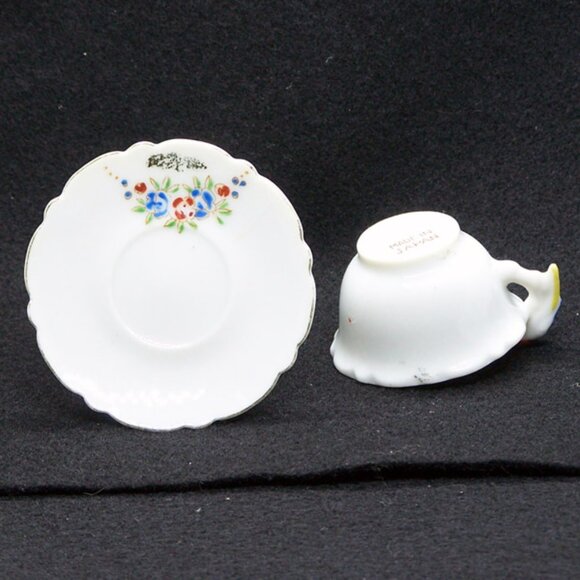 VTG MADE IN JAPAN  Miniature Demitasse Cup with Parakeet Handle and Saucer - Picture 4 of 9
